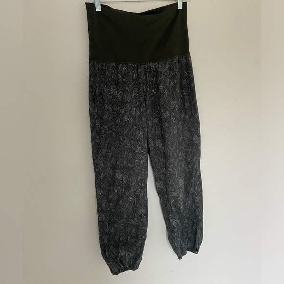 Lululemon Flowy Pants - Picture 1 of 5